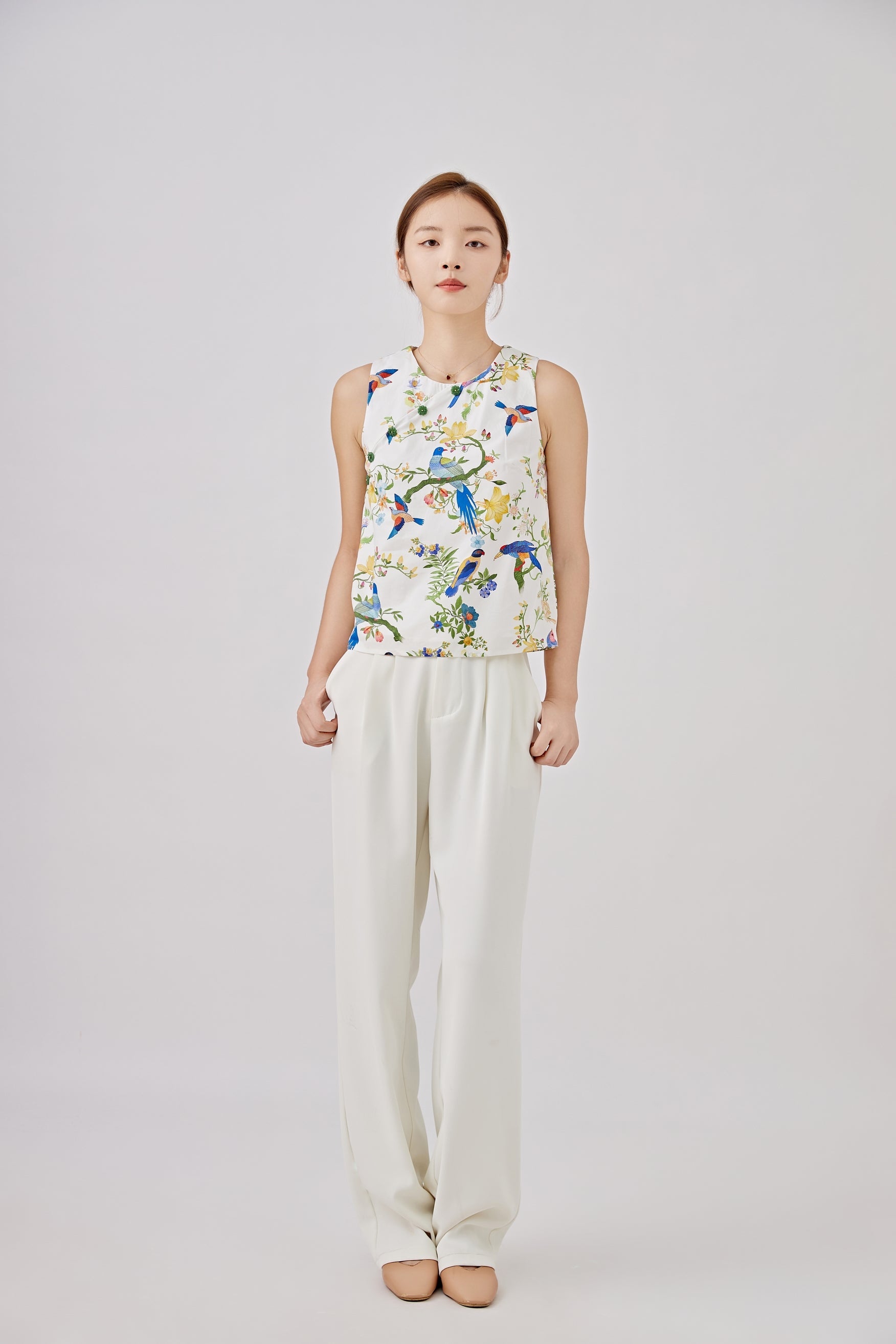 Spring Garden Ladies Sleeveless Cheongsam Top